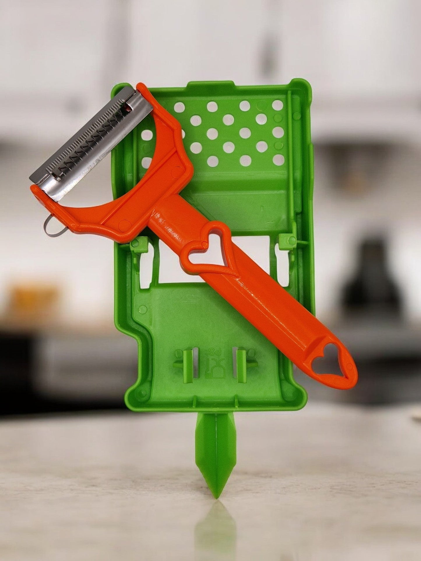 🔥5-in-1 Fruit and Vegetable Julienne Peeler with Grater Plate