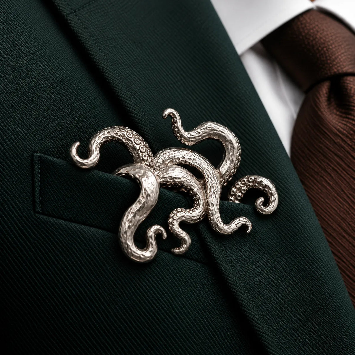 ✨ Luxury Sculpted Animal Brooch – Premium Statement Piece for Suits & Blazers