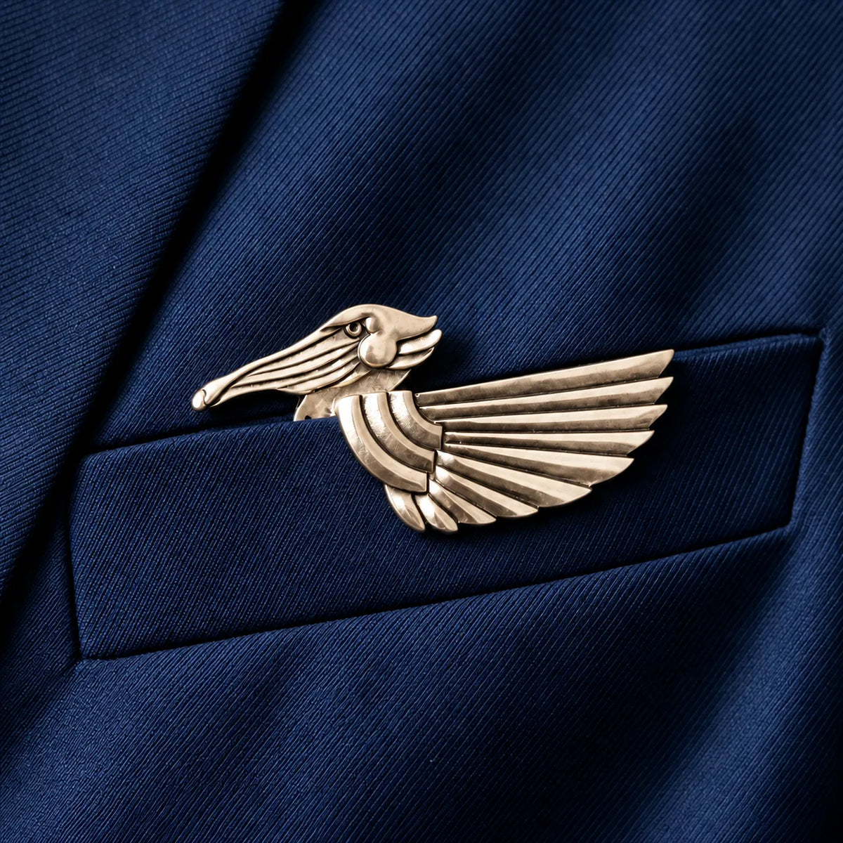 ✨ Luxury Sculpted Animal Brooch – Premium Statement Piece for Suits & Blazers