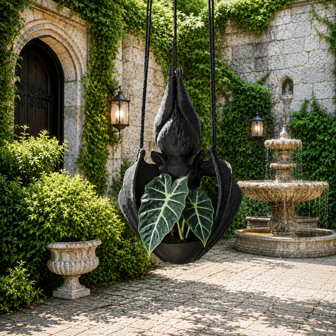 🌿🦇 Hanging Bat Planter Pot for Gothic Home & Garden Decor ✨