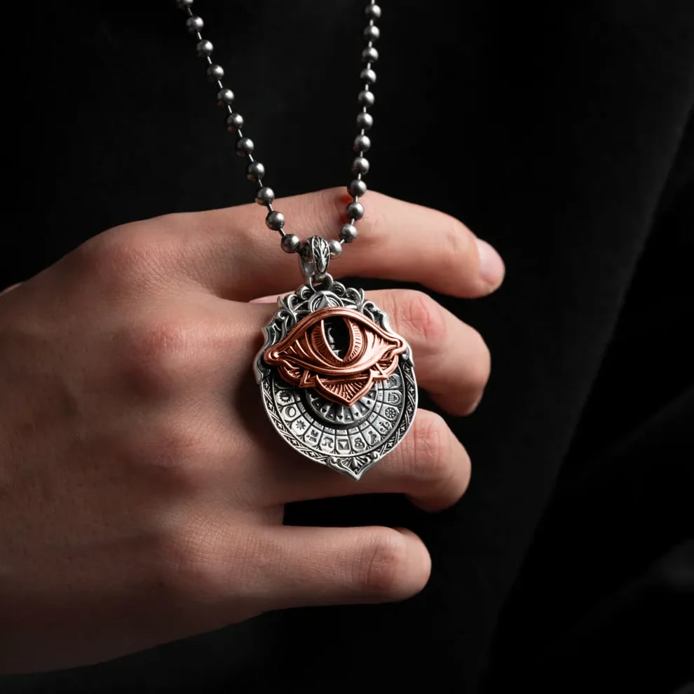 🔮 Handcrafted Tarot Eye Pendant – A Symbol of Intuition & Insight