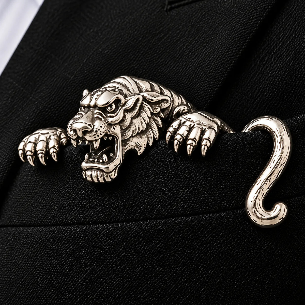 ✨ Luxury Sculpted Animal Brooch – Premium Statement Piece for Suits & Blazers