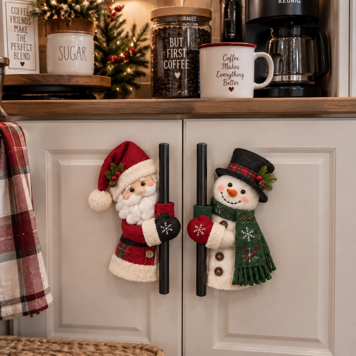 🎄 Christmas Handle Huggers – Festive Character Décor Set of 2